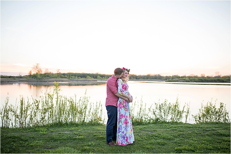 Maternity session aka Bump pictures done by Metro Detroit photographer Kendra Koman Photography 